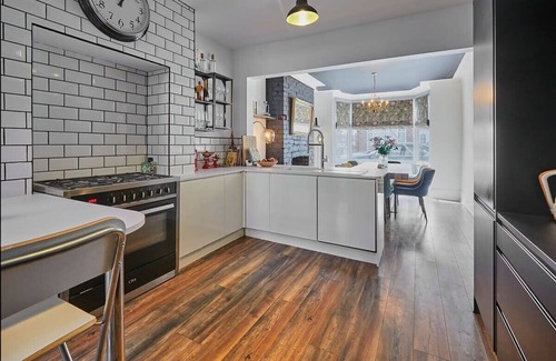 Saltburn-by-the-Sea House | Host & Stay | Upleatham Street