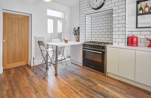 Saltburn-by-the-Sea House | Host & Stay | Upleatham Street
