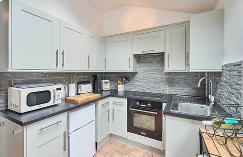 Happisburgh House | Host & Stay | Kestrel Cottage