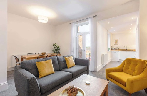 Westoe Apartment | Host & Stay | North View