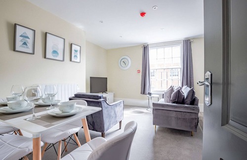 Worcester Condo | Host & Stay | Shaw Street Suite