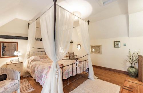 Winterton-on-Sea House | Host & Stay - Ships Timbers