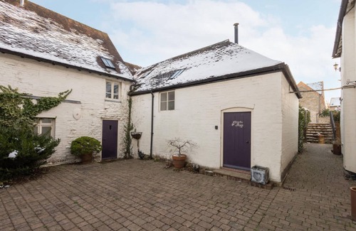 Much Wenlock Apartment | Host Stay The Coach House