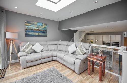 Scarborough House | Host & Stay - The Old Jail Barber's Shop