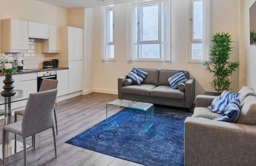 Liverpool City Centre Apartment | Host & Stay - Three Graces Getaway