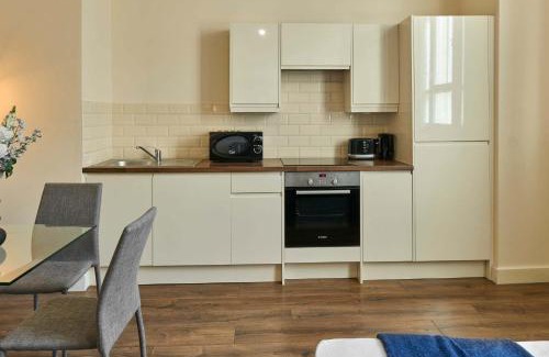 Liverpool City Centre Apartment | Host & Stay - Three Graces Getaway