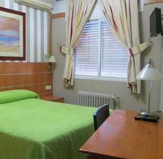 Alcala de Henares House | Hostal Don Juan I