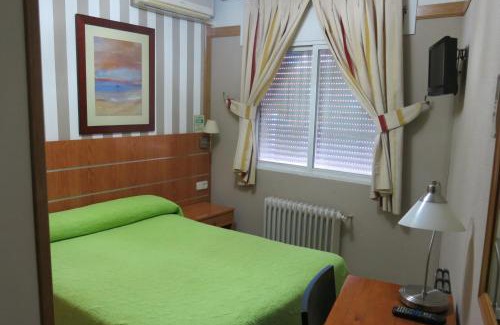 Alcala de Henares House | Hostal Don Juan I