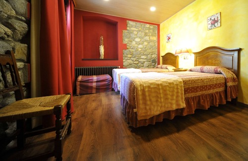 Esterri D'Aneu House | Hostal Vall d'Aneu