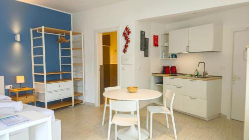 Pietra Ligure Apartment | Hostdomus-Il Pernambucco