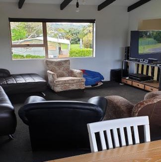 Cooks Beach House | Hosts on The Coast Holidays On Hardy