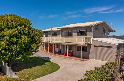 Whitianga House | Hosts on the Coast - Views over Whiti Terrace