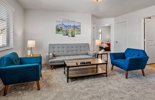 Bellemont House | Hosts up to 8! Family and Pet Friendly! Close to Grand Canyon, Bearizona, Flagstaff, Williams