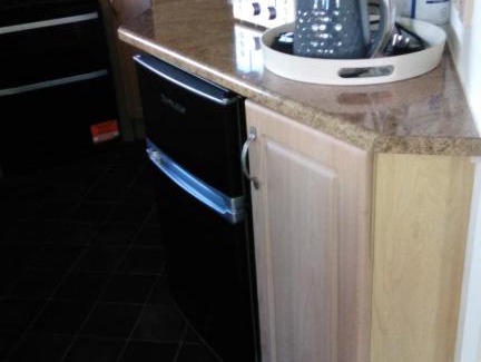 Rye Apartment | Hot shower cosy beds tv kitchen sea sand