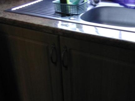 Rye Apartment | Hot shower cosy beds tv kitchen sea sand