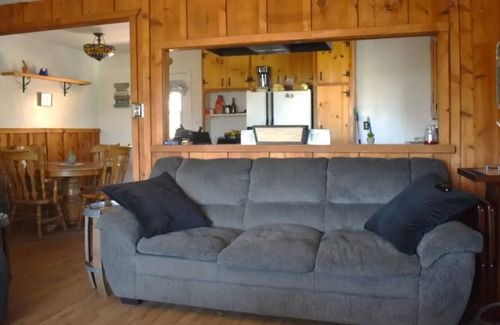 Wofford Heights House | Hot Tub Cabin With View
