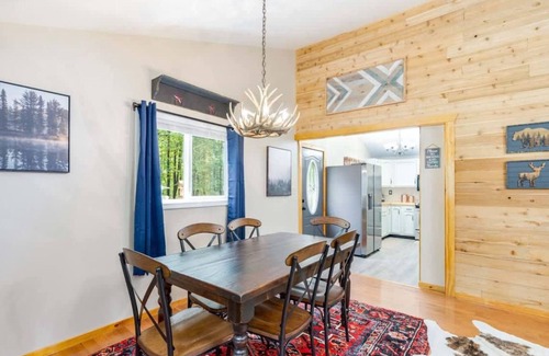 The Woods Cabin | Hot Tub, Fire Pit, Grill, Deck w/Resort Amenities