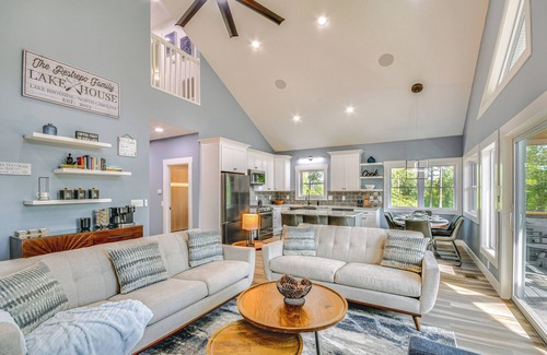 Hickory House | Hot Tub + Game Room! Family Connelly Springs Home