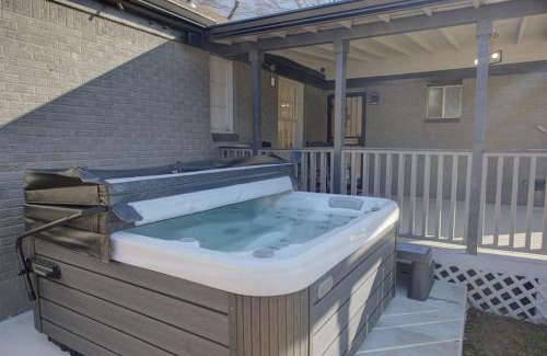 Memphis House | *Hot Tub*Gas firepit*800Mbps*Self Check-In*Murals