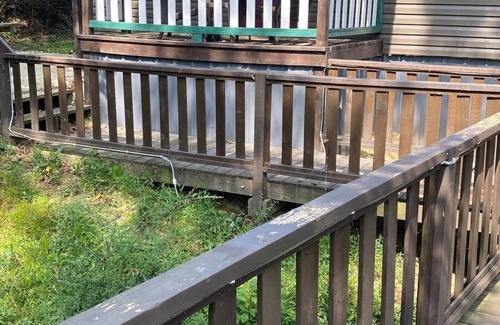 Somerset Cabin | hot tub, grill, fireplace, Hocking Hills, Buckeye Lake, Legend Valley