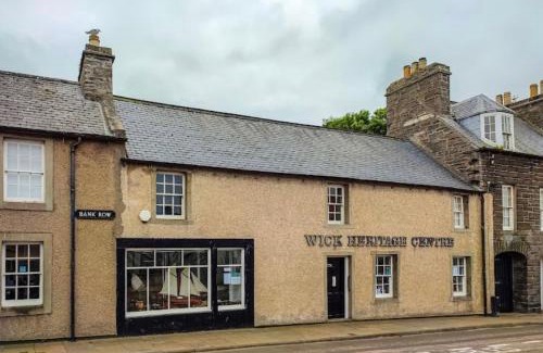 Wick Cabin | Hot Tub Haven Farr North 2