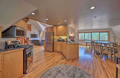 Payson Cottage | Hot Tub & Mtn View: Dog-friendly Payson Getaway!