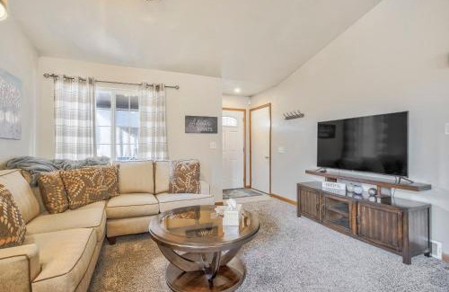 Security-Widefield House | Hot Tub Retreat Near Fort Carson