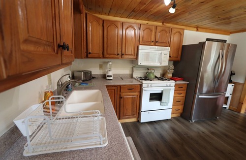 Coudersport Cabin | Hot Tub! Secluded Stargazing Hideaway