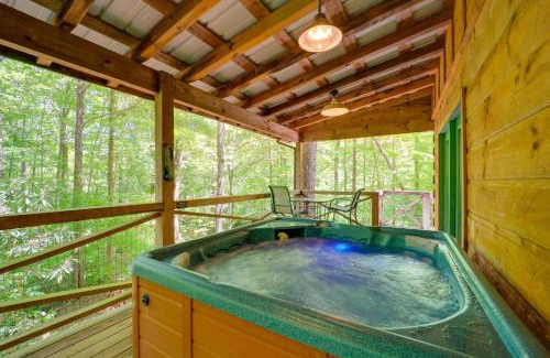 Vein Mountain House | Hot Tub Soaks and Fireside Relaxation! Marion Cabin