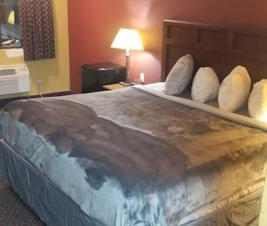 Stillwater Apartment | Hotel 2 Queen Beds Hotel Room 106 Wi-Fi Booking