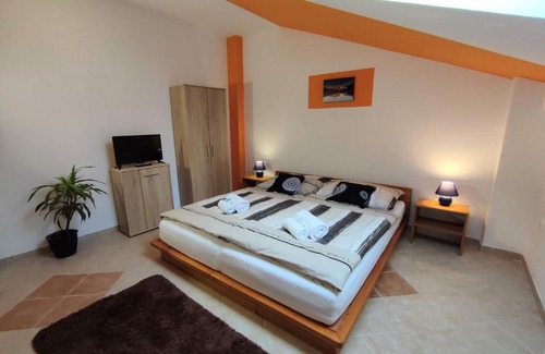 Jaromer Hotel | Hotel 28