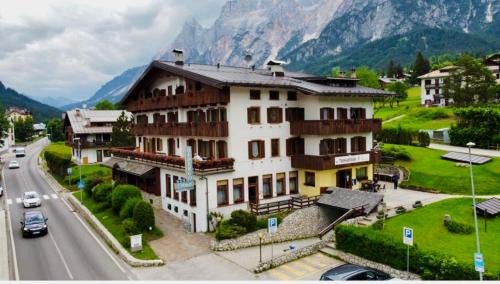 San Vito di Cadore Hotel | Hotel Albergo Dolomiti