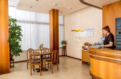 Faro Hotel | Hotel Alla Rotonda