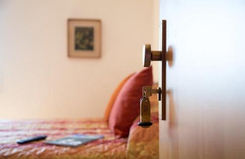 Canale di Tenno Hotel | Hotel Antica Croce - Gardaslowemotion