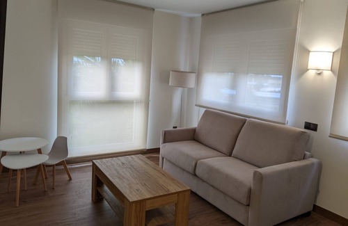 El Monte Hotel | Hotel Arias Aeropuerto