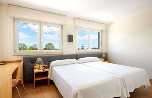 El Monte Hotel | Hotel Arias Aeropuerto