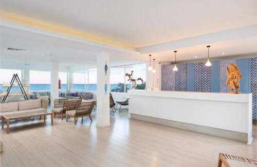 Cala Bona Hotel | Hotel Atolon & Kaafu Beach Club