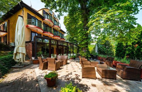 Kutvolgy Hotel | Hotel Bobbio