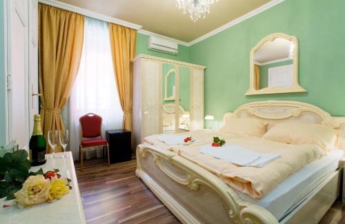 Komarno Hotel | Hotel Bow Garden