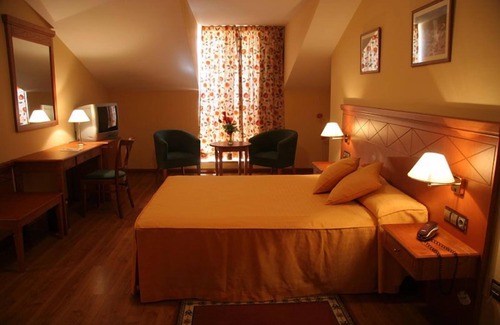 Santa Olaja de la Ribera Hotel | Hotel Camino Real