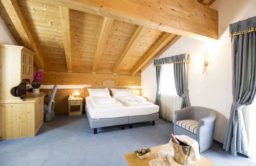 Campo Carlo Magno Hotel | Hotel Casa Del Campo