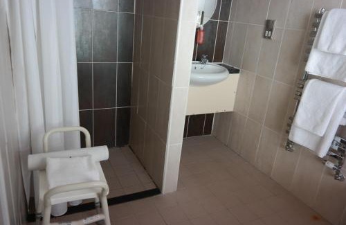 Bournemouth City Centre Hotel | Hotel Celebrity Bournemouth East Cliff by Villare hotels