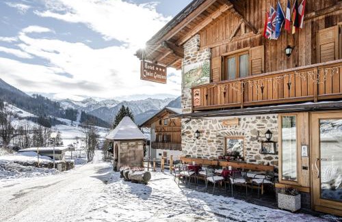 Celledizzo Hotel | Hotel Chalet Genziana