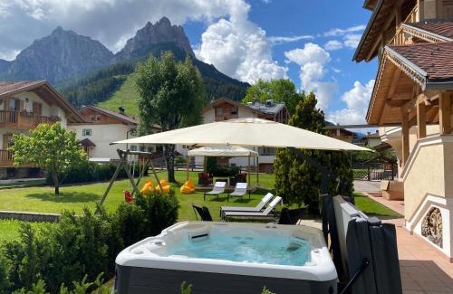 San Giovanni di Fassa Hotel | Hotel Chalet Sas Morin