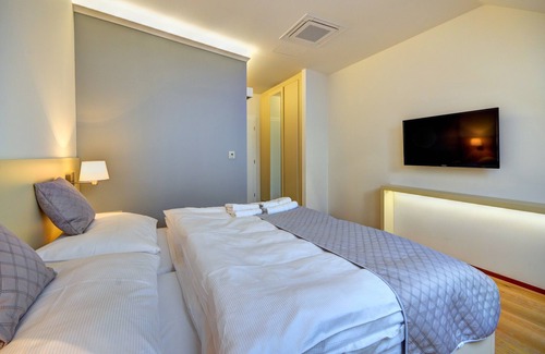 Napajedla Hotel | Hotel Chmelnice