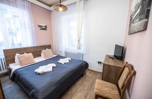 Karlova Studanka Hotel | Hotel Džbán