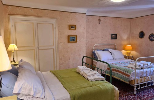 Saint-Martin-dʼEntraunes Bed & Breakfast | Hotel des etrangers