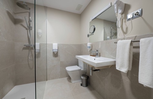 Broto Hotel | Hotel de Montaña El Mirador