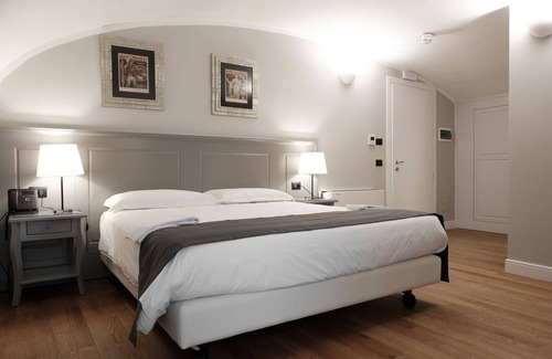 Genoa Historical Centre Hotel | Hotel De Ville