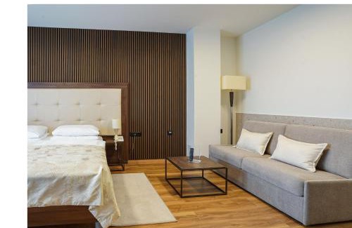 Catrnja Hotel | Hotel Degenija